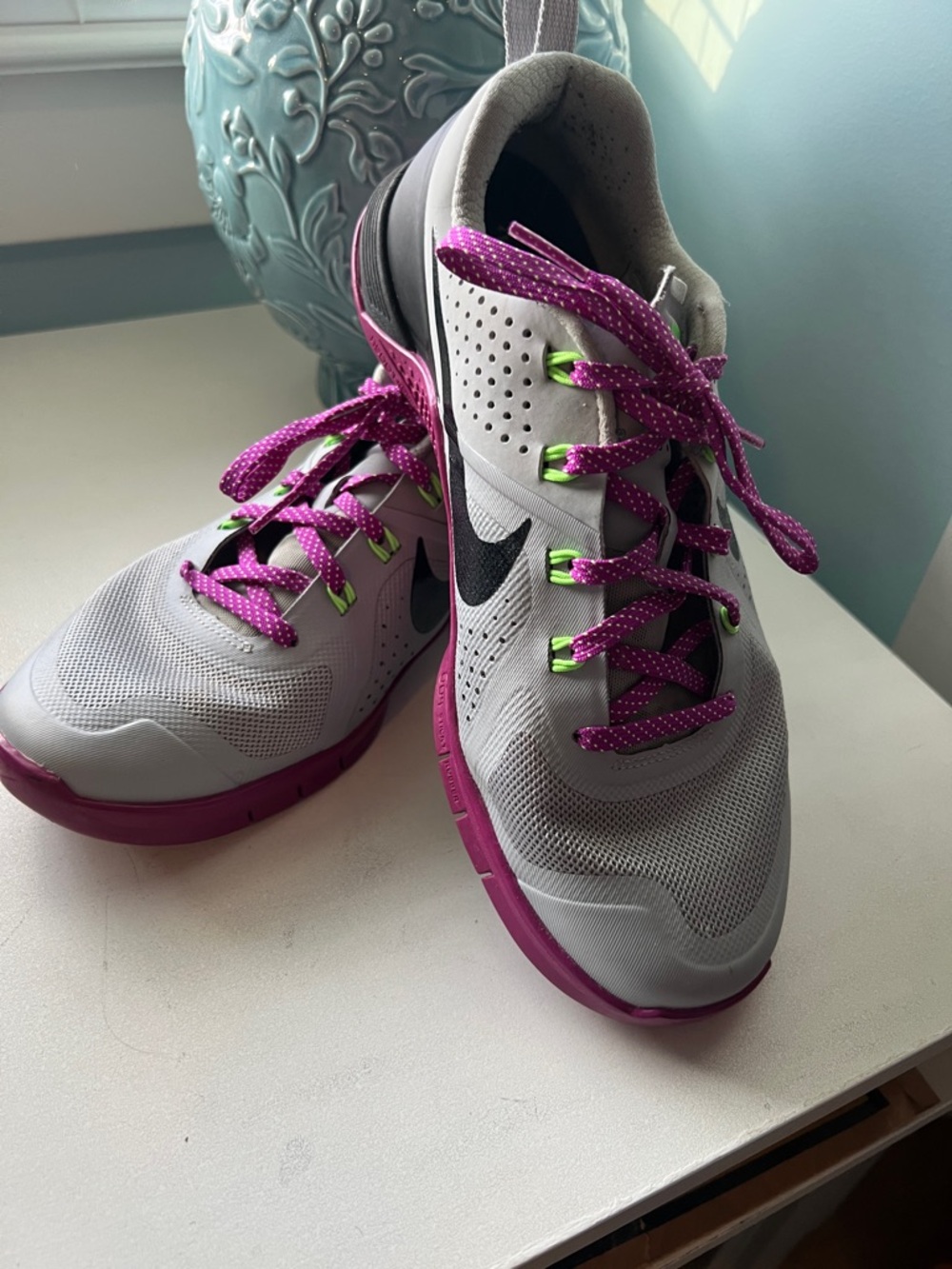 Nike Women’s White and Pink Athletic Sneakers with Green Accents